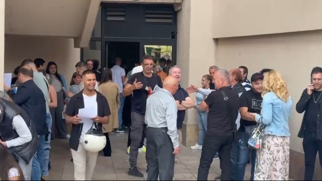 Veliko interesovanje u Skoplju: Impresivan broj kandidata na audiciji za Zvezde Granda (VIDEO) 4 Screenshot 20250519 125430 WhatsApp