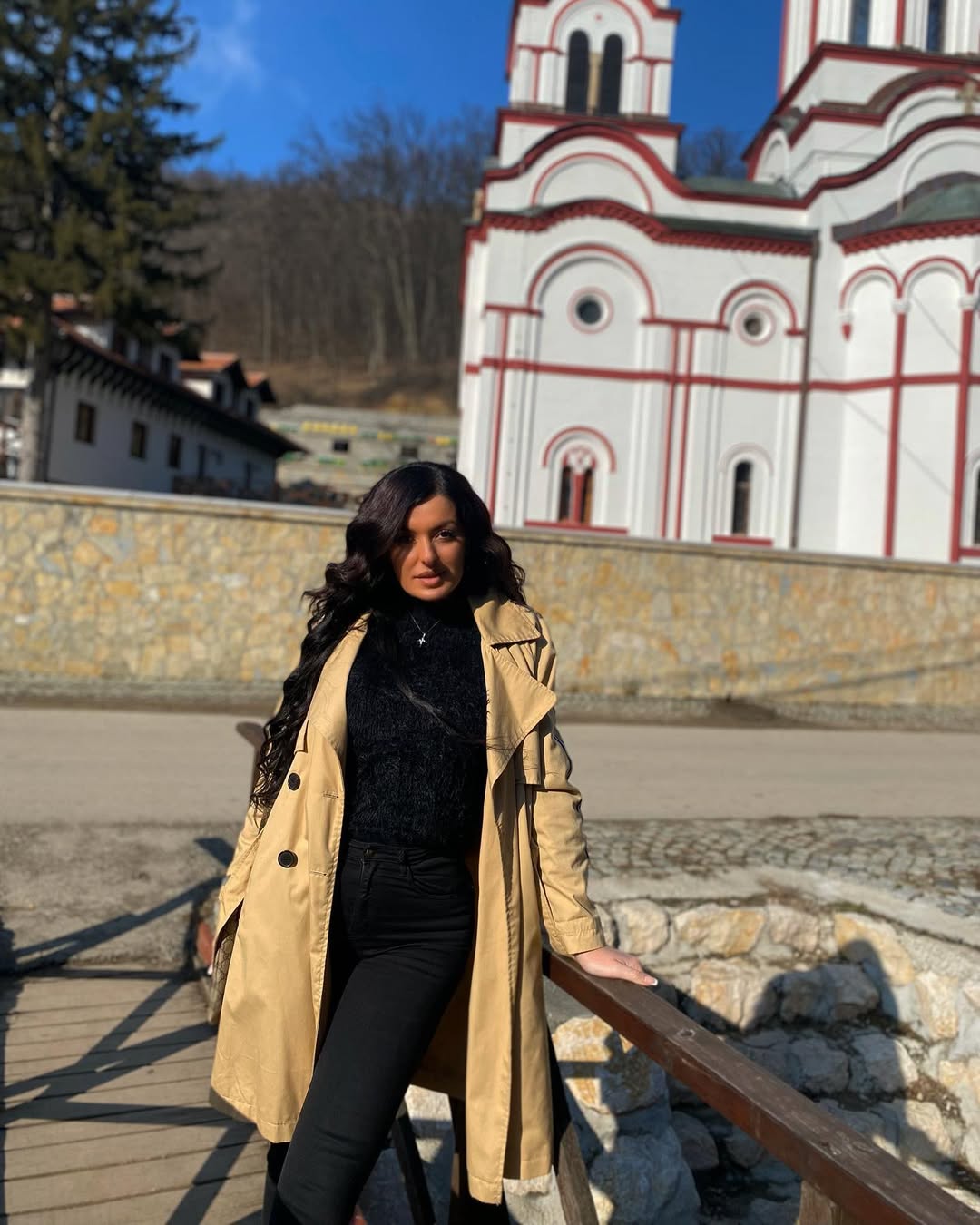 Silvia Đogani otkrila koja pevačica je broj 1 na estradi: "Predivna je i ne glumi zvezdu" 7 SretenjeGospodnje 1