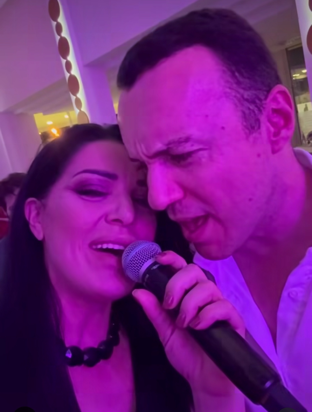Kakva čast: Pobednica "Nikad nije kasno" na godišnjici mature pobednika "Zvezda Granda" VIDEO 8 Zorica Eric
