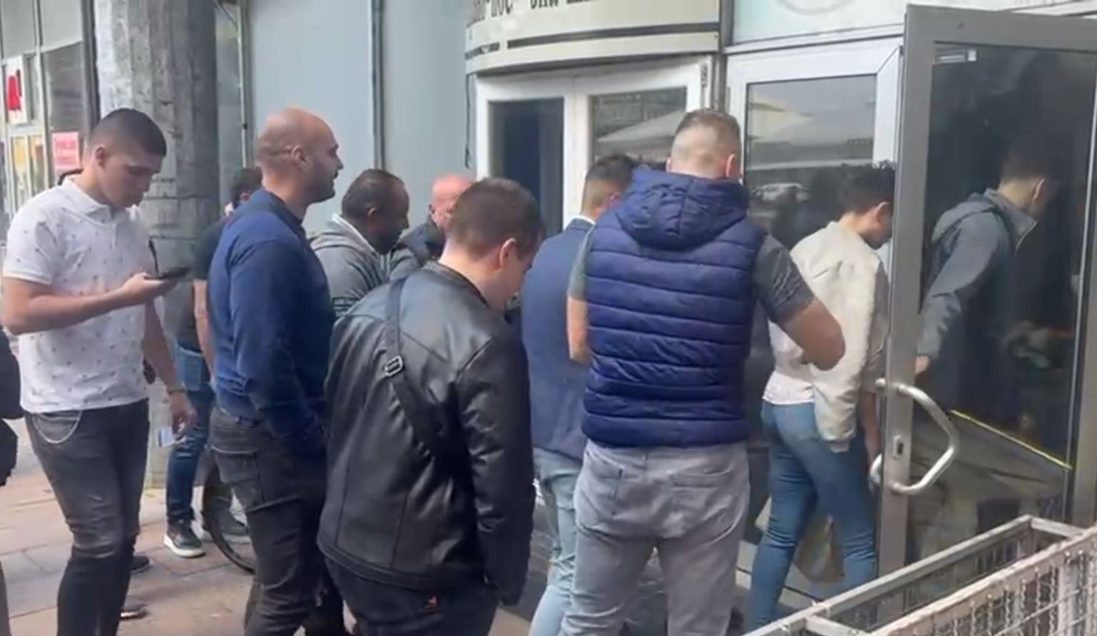 Redovi u Nišu zbog Zvezda Granda: Talenti sa juga Srbije spremni da zablistaju na audiciji VIDEO 7 audicija nis