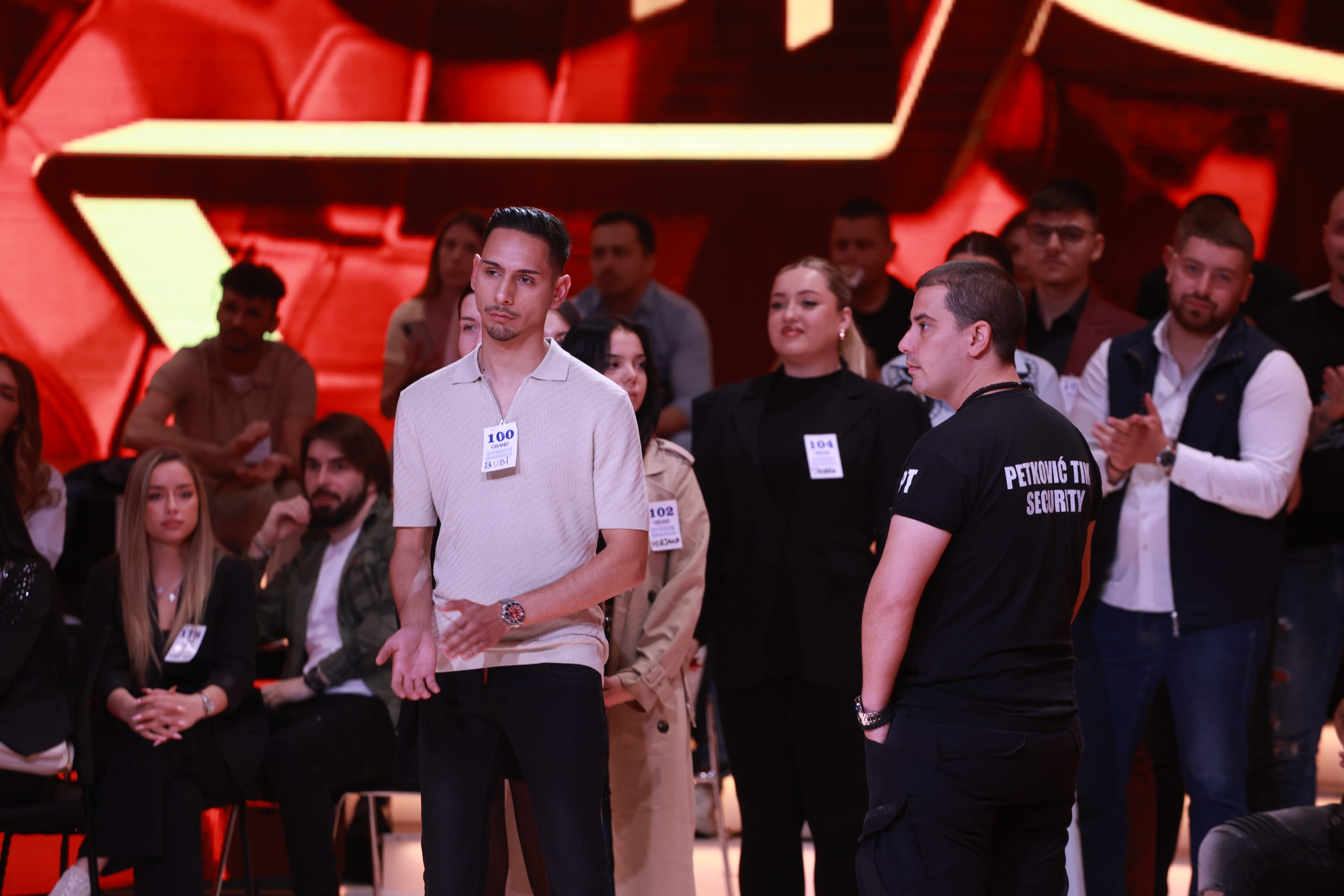 Rođeni brat Nadice Ademov na audiciji za Zvezde Granda progovorio o teretu imena sestre: "Bili su dogovori sa porodicom" VIDEO 5 bubi ademov 3