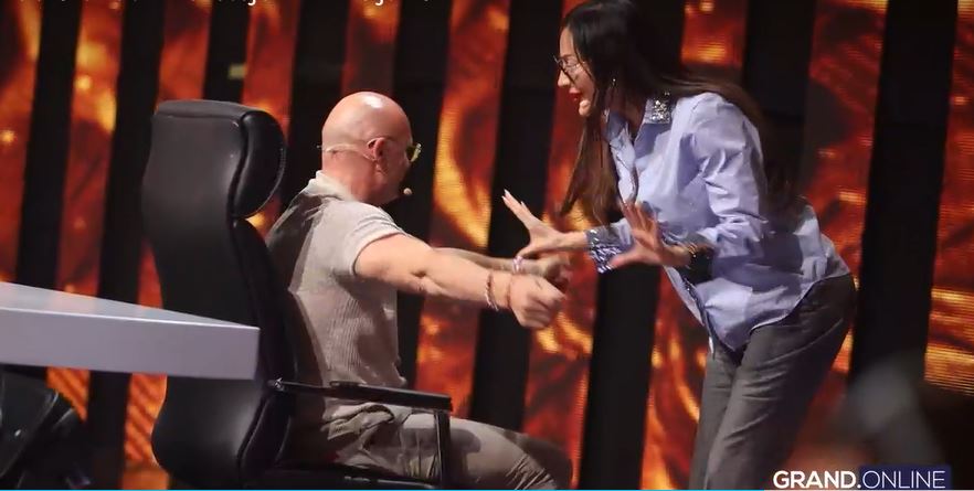 Ovo nećete videti na TV-u: Mili poljubio ruku Ceci, ovakvu reakciju niko nije očekivao VIDEO 8 ccc