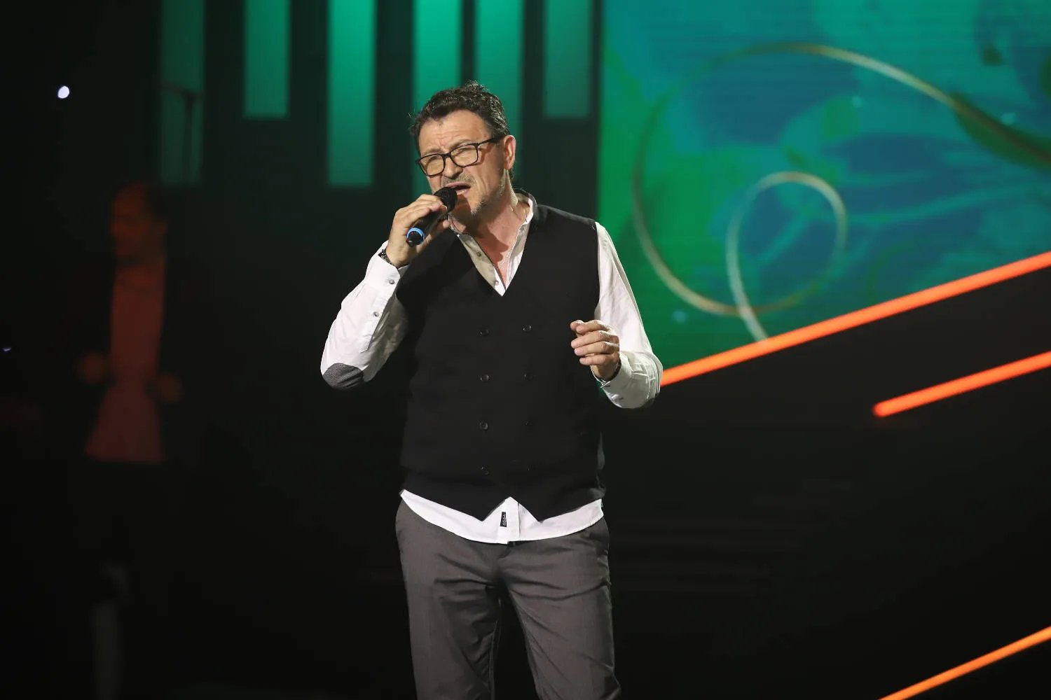 Takmičar drhtao od treme, Mare pokušao da ga spusti kao goluba na krov: "Nema mrdanja!" 8 predrag dimitrijevic