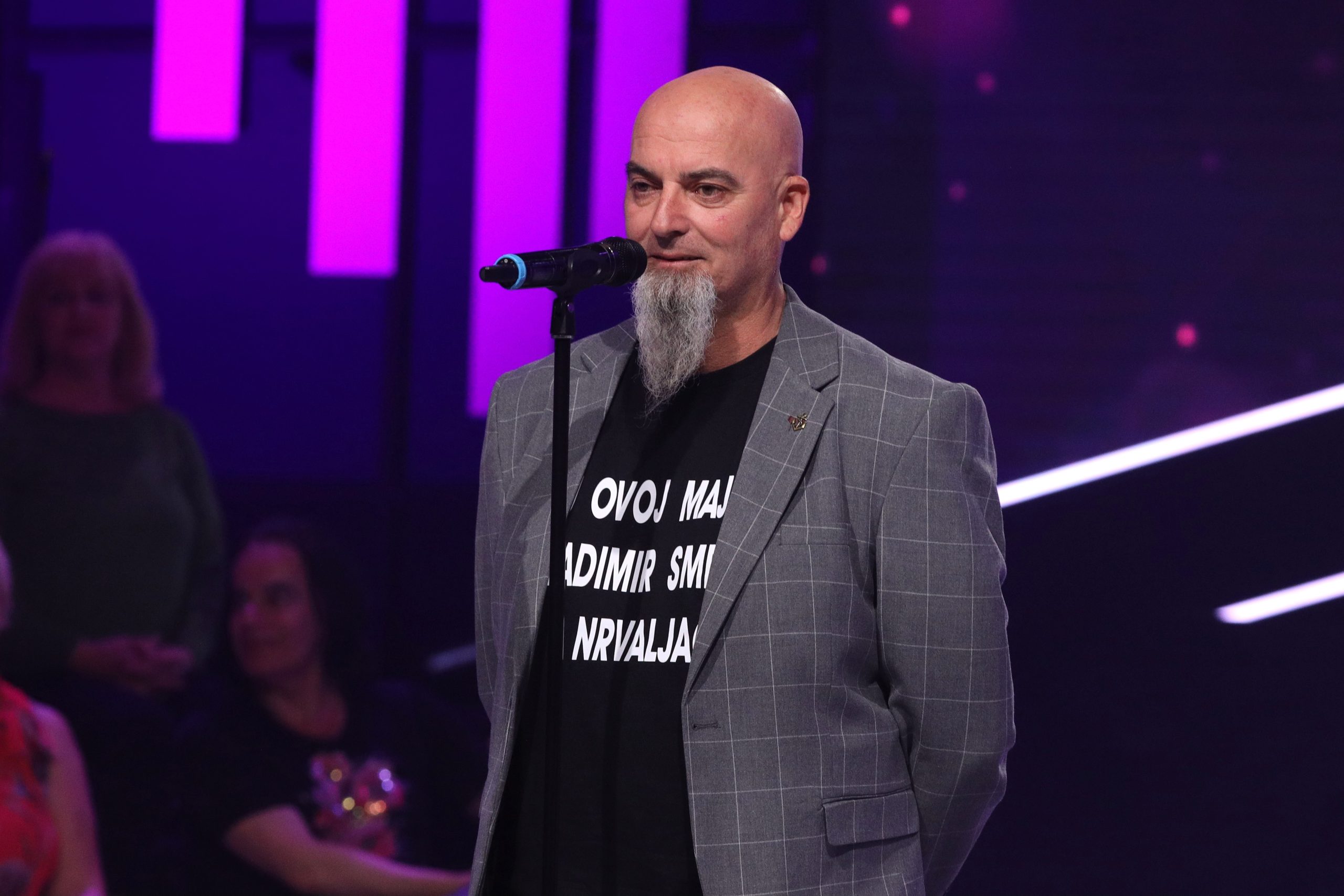 Takmičar otkrio tajnu natpisa na majici koja je napravila pometnju u emisiji: "To mi je najveća vodilja" VIDEO 5 0A0A0578 1