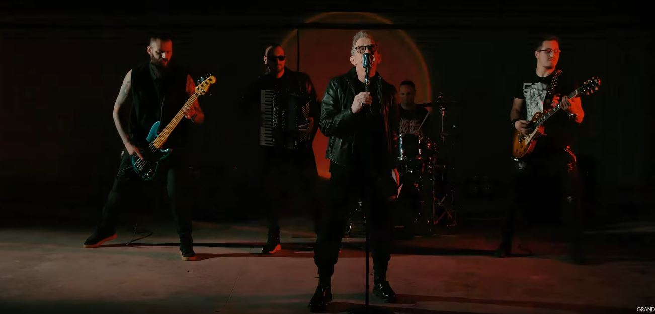 Kakav spoj roka i narodnjaka: Ovakvu pesmu do sada niste čuli VIDEO 5 1 1