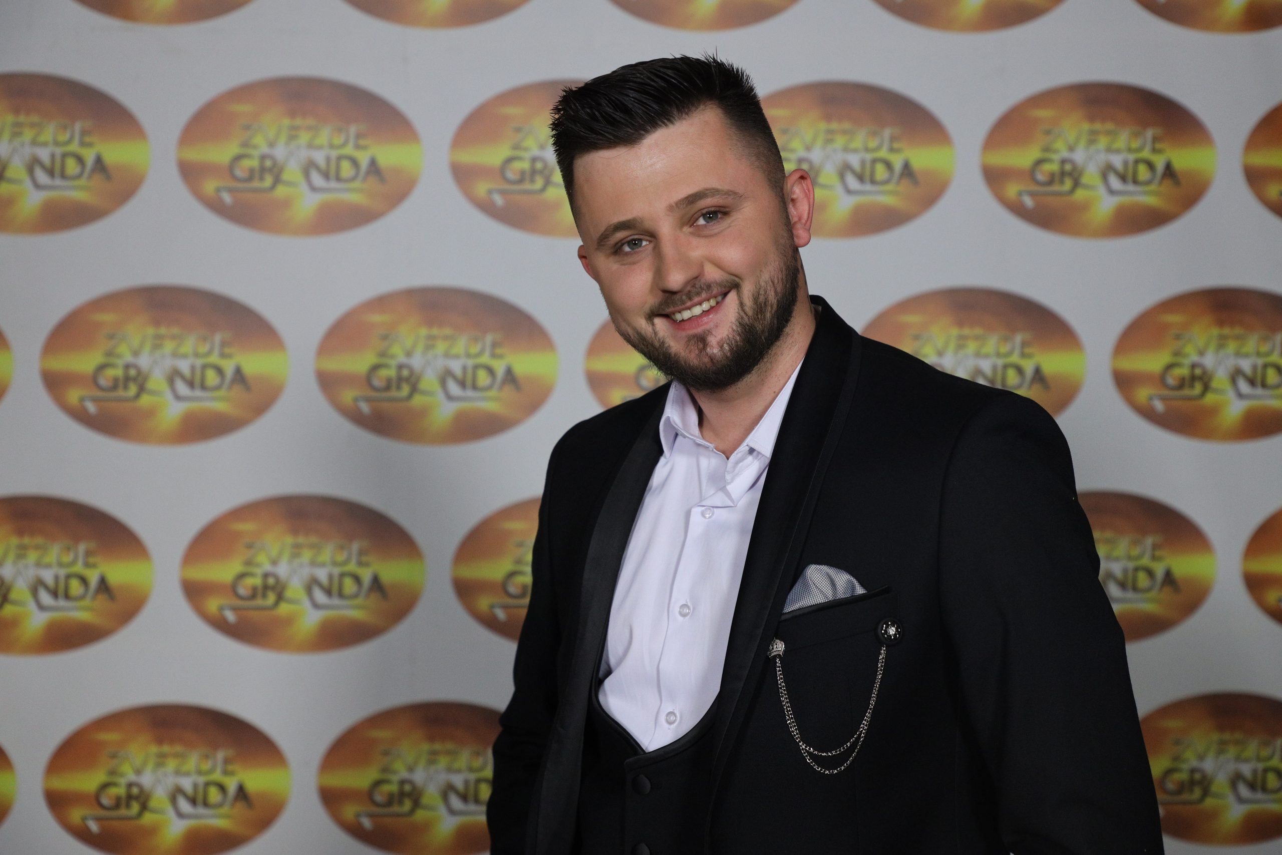 Ahmed Sejfić pred finale imao problem: "Plače mi se" 6 AHMED SEJFIC 22 GOD. PROZORBIH 9