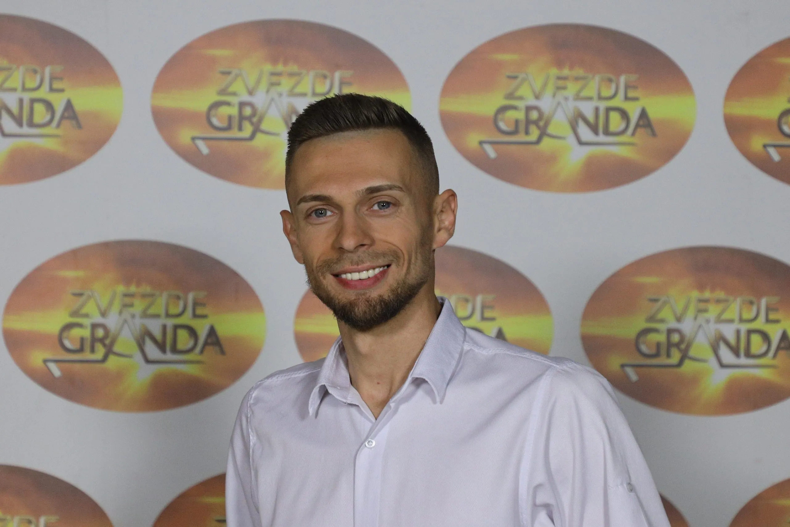 Finalista Aladin Pehić otkrio ko će da pobedi u Zvezdama Granda: "90 posto će biti tako" VIDEO 8 ALADIN PEHIC 28 GOD. MAGLAJ BIH 2