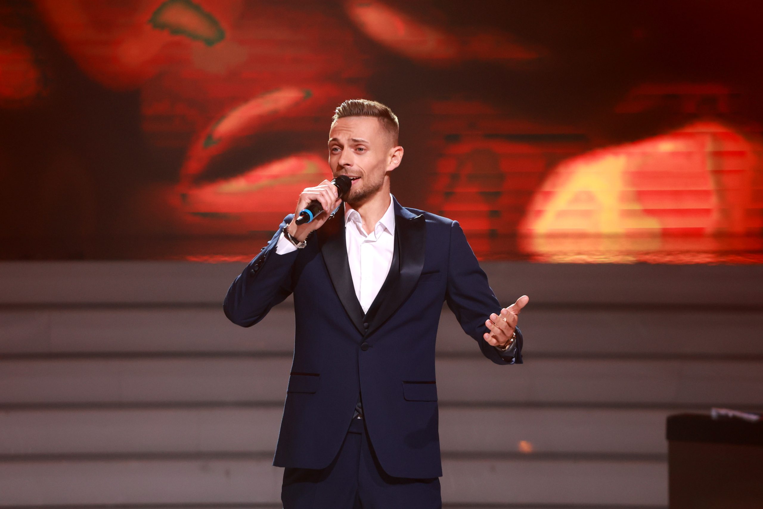 Zvezde Granda uživo: 5 država se takmiči, ko će biti pobednik? 35 ALADIN PEHIC ZG FINALE 3 ok