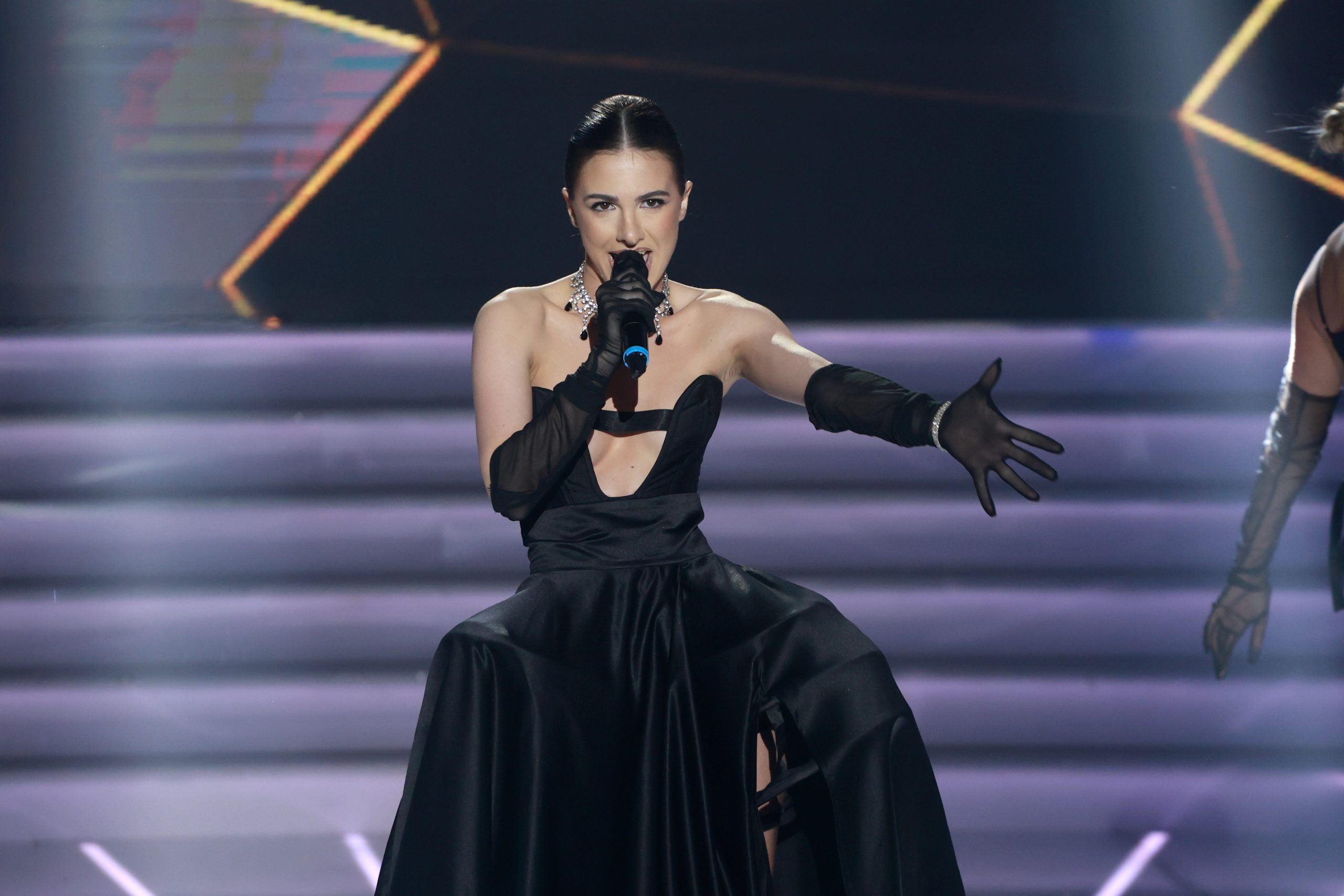 Njih 20 ide na sve ili ništa: Saznajte sve o finalistima Zvezda Granda 42 ANJA MIHAJLOVIC ZG FINALE 17 ok