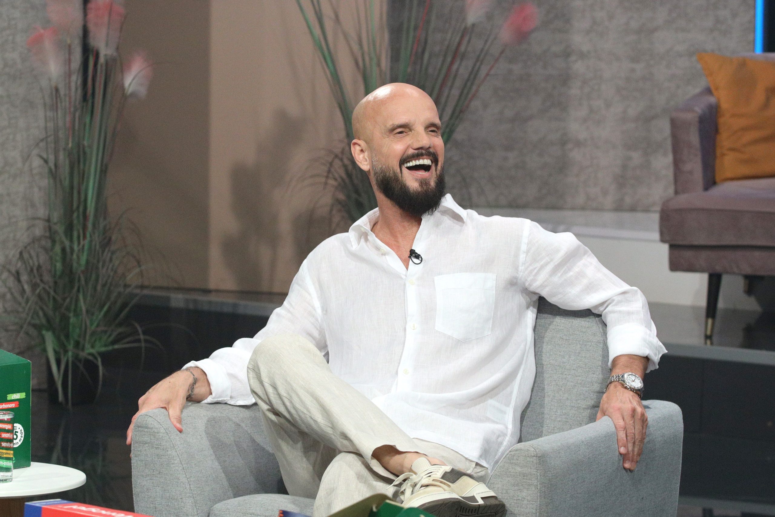 "U naše vreme dede nisu ovako izgledale" Boban Rajović pun ponosa, na neobičan način shvatio koliko ima godina: "Vrlo je čudno" VIDEO 6 BOBAN RAJOVIC ZGS SNIMANJE 18062025 FOTO MUNJA 2 ok