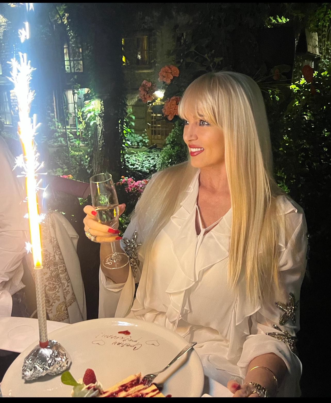 Branka Sovrlić proslavila rođendan u Beogradu, na slavlje pozvala samo dve koleginice sa estrade 5 IMG 20250602 WA0026