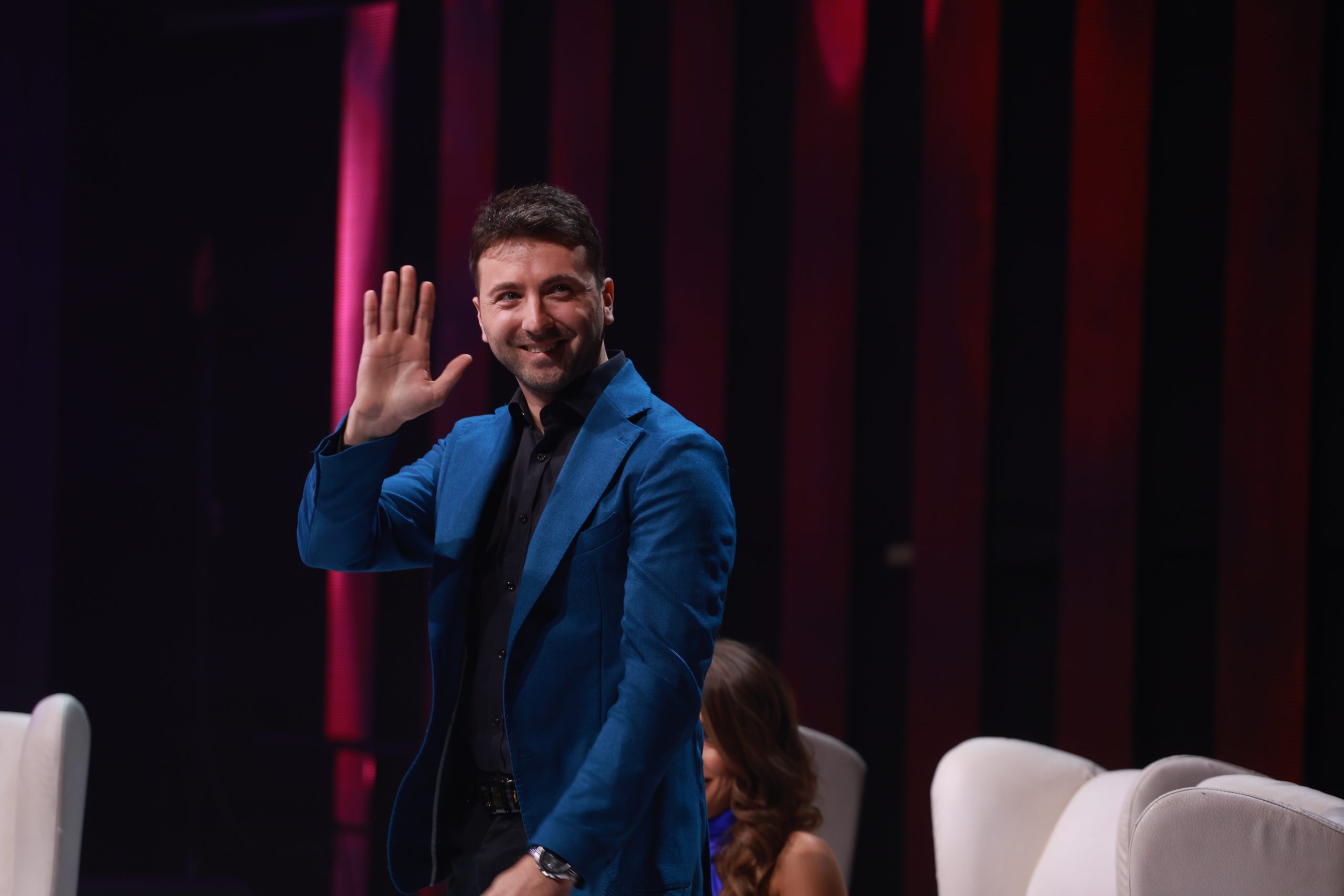 Od sudnice do bine: Neobičan susret dva pevača u Nikad nije kasno (VIDEO) 6 stefan petrušić nikad nije kasno