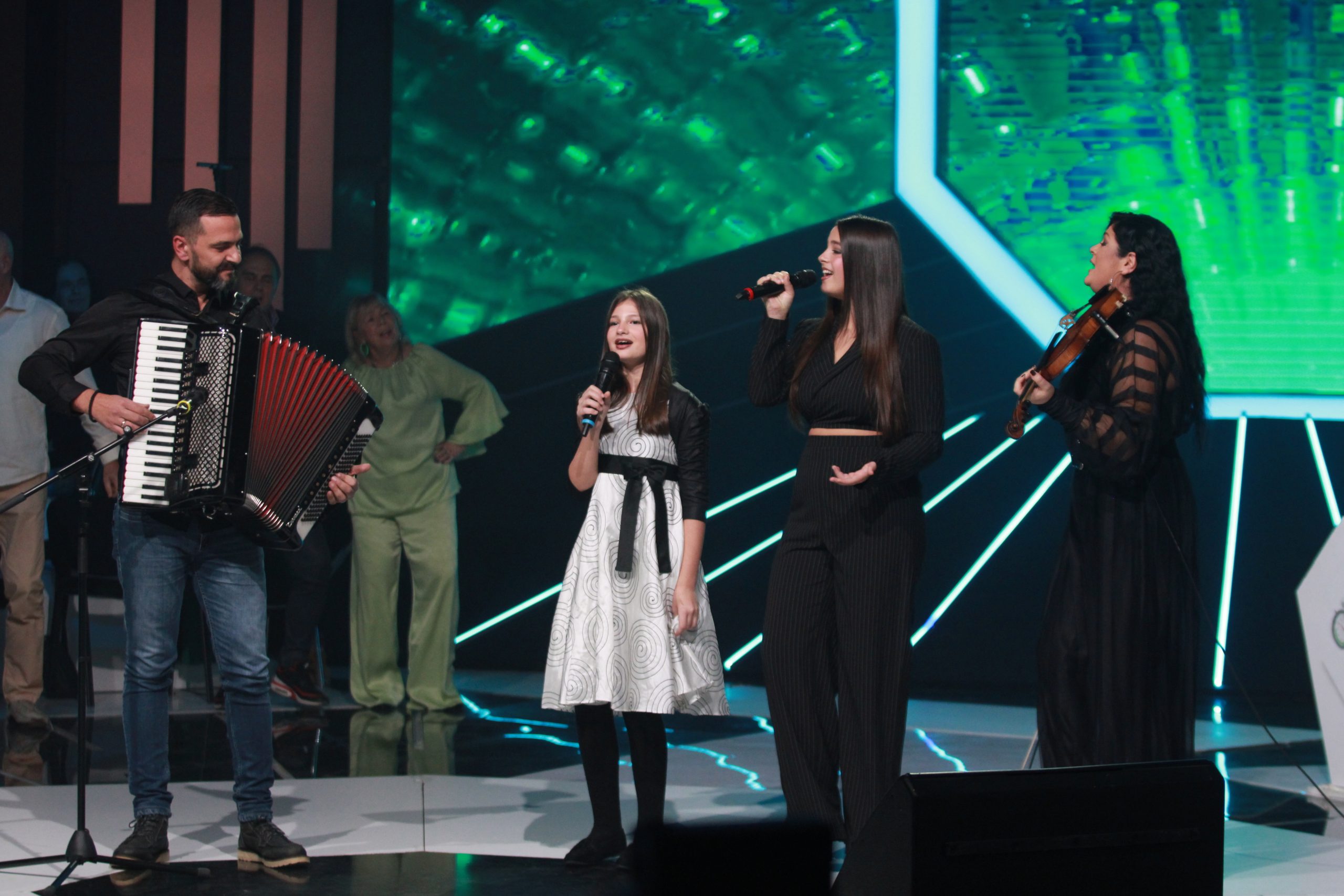 Žena, majka i muzički genije: Profesorka iz Kragujevca tokom takmičenja doživela najveću transformaciju (VIDEO) 10 IMG 5221