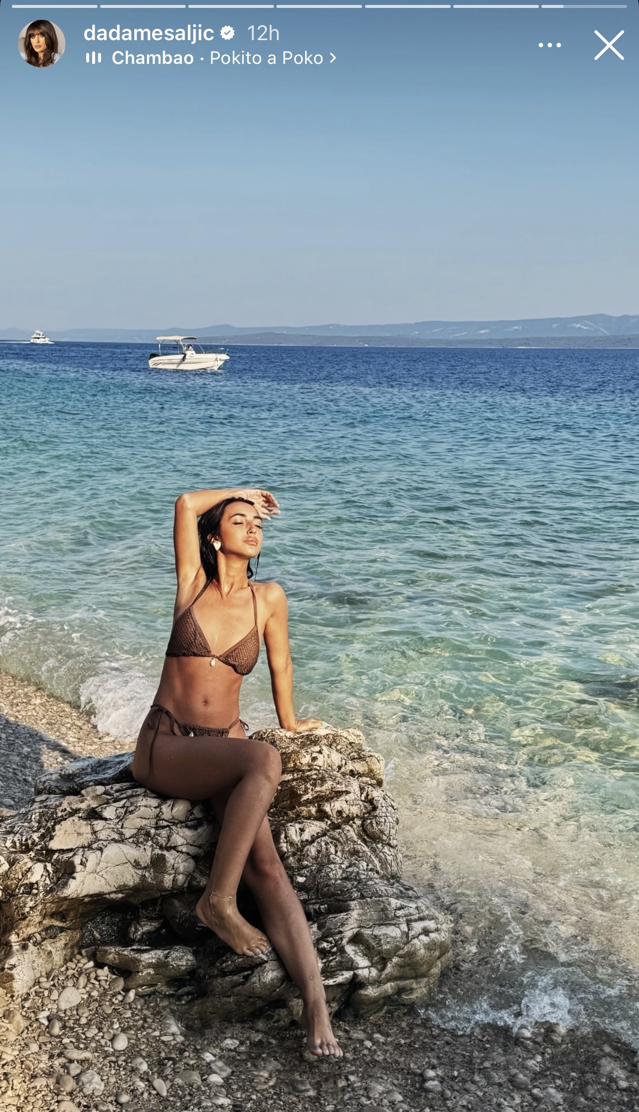 Dada Mešaljić u bikiniju izazvala haos na mrežama: Pevačica pozirala na plaži, komentari pljušte (FOTO) 6 IMG 6371 1