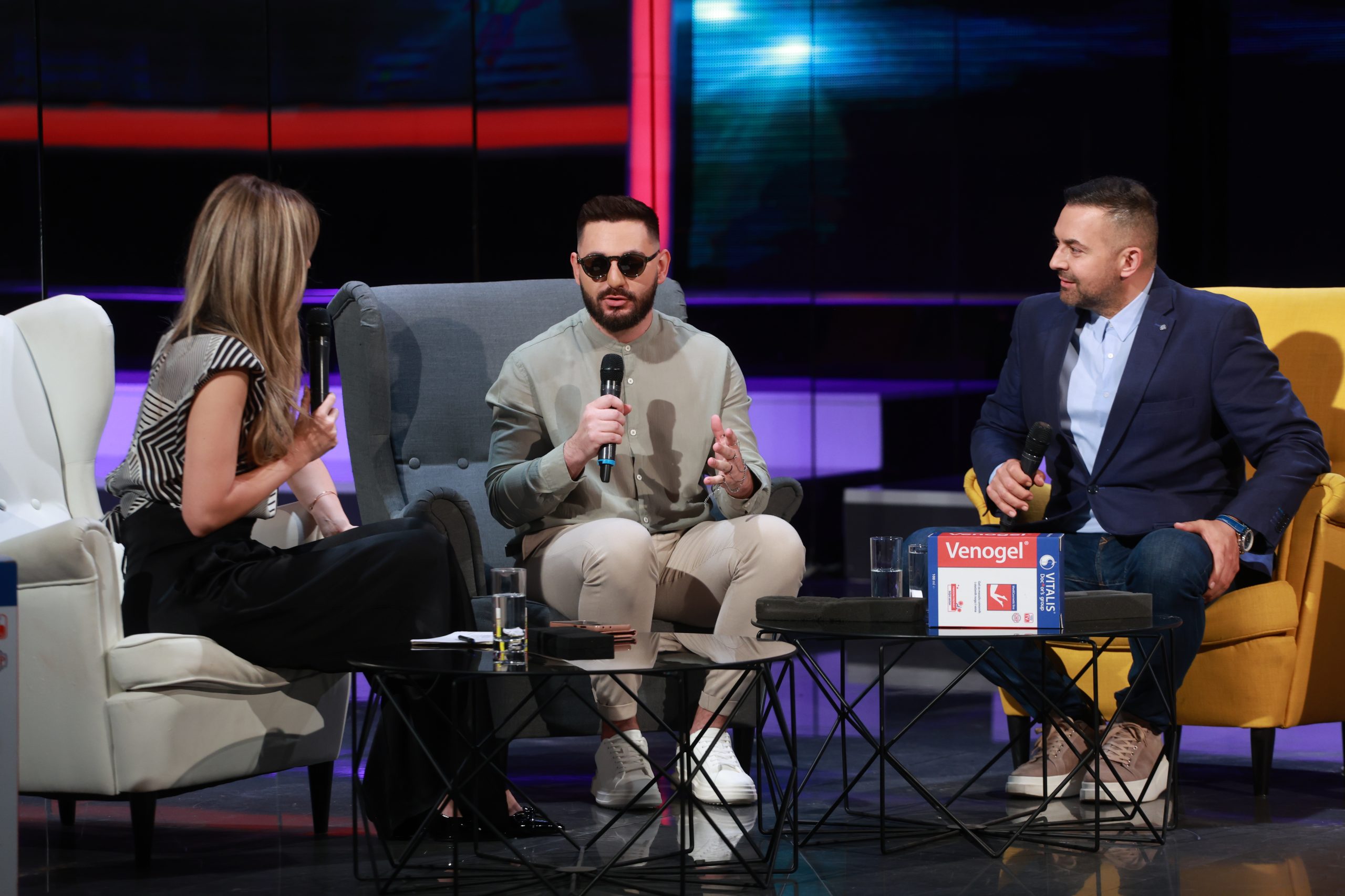 Voditelj pitao pevača nešto što niko nije smeo! Nekadašnja zvezda "Granda" u čudu, Sanja Ćilibrk zanemela (VIDEO) 6 IMG 8549