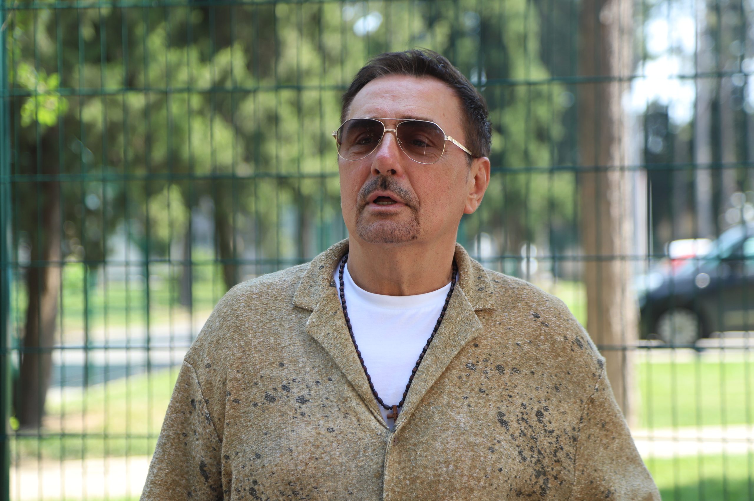 Dragan Kojić Keba stigao na polufinale "Zvezda Granda", pevač iznenadio jednim potezom ispred studija (VIDEO) 7 IMG 8705