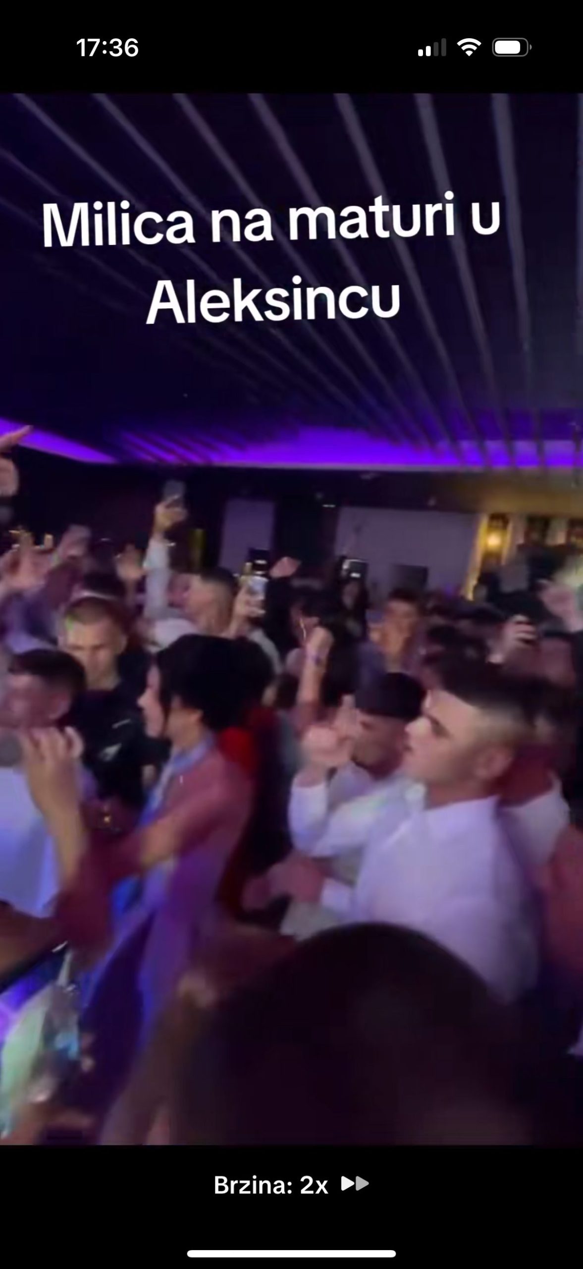 Milica Todorović se pojavila kao iznenađenje na maturi, evo kako su je dočekali đaci VIDEO 6 IMG 9691