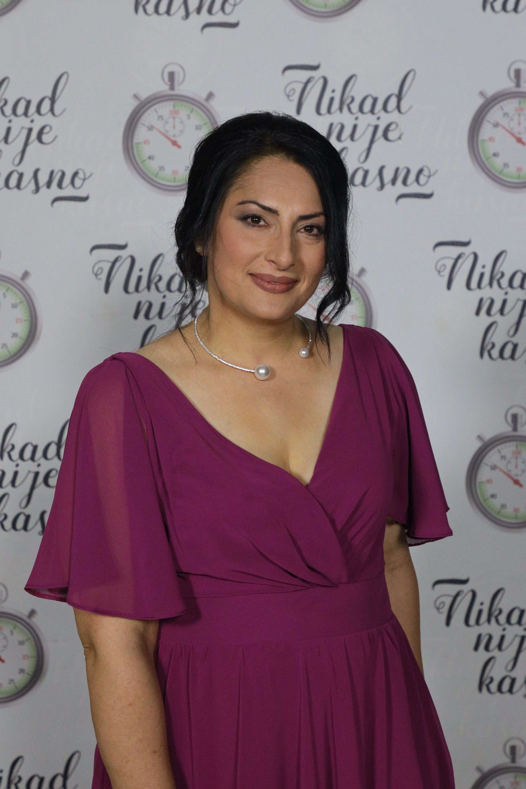 Isidora Jovanović bez dlake na jeziku nakon polufinala: "Znaju da sam malo nezgodna kad mi neko soli pamet" VIDEO 11 ISIDORA JOVANOVIC 42 GOD. NIS 1