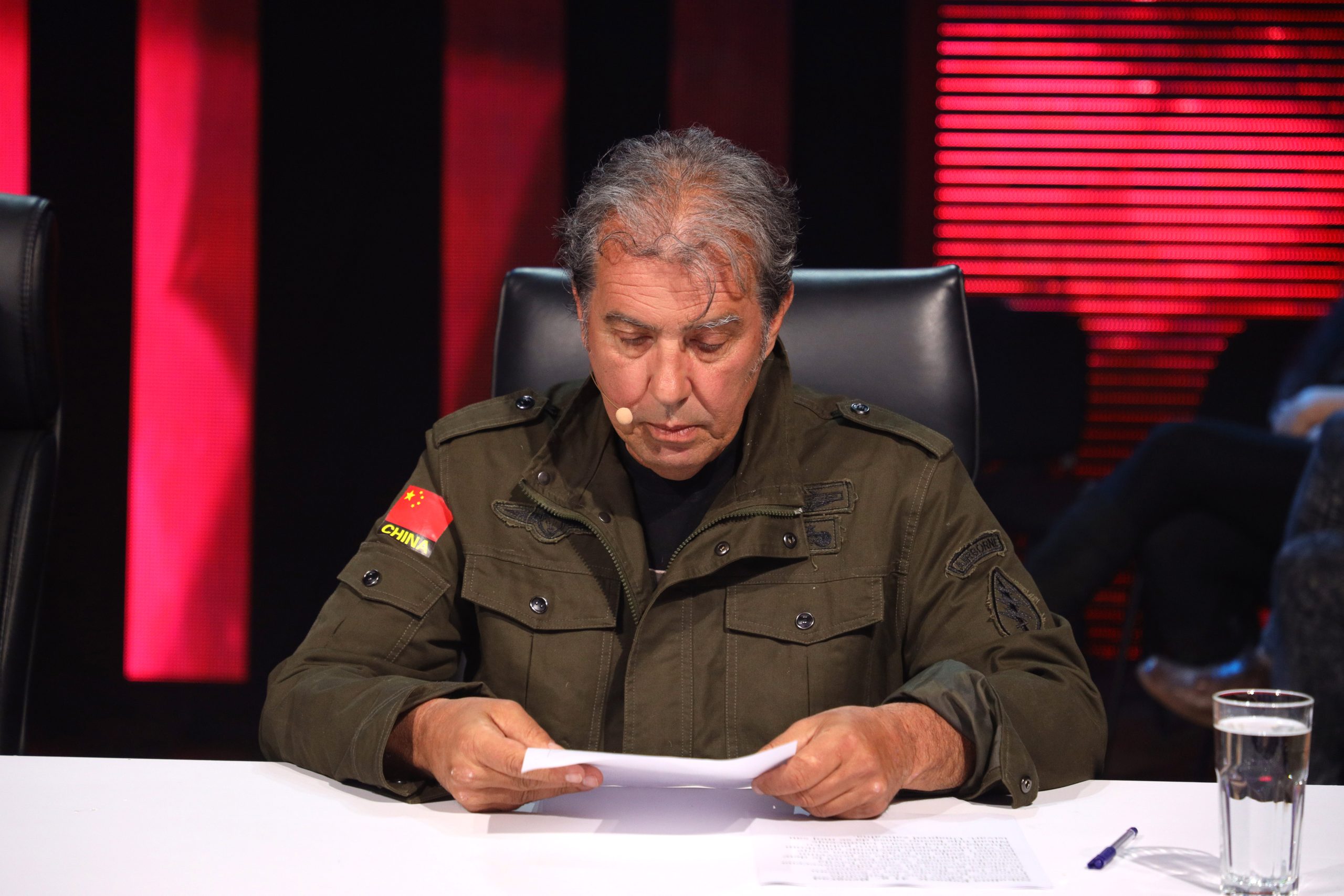 "Oni su moje svetlo, baš me briga ko je predsednik": Zašto je Kiki Lesendić podržao studente? VIDEO 6 KIKI LESENDRIC NNK SNIMANJE 19052025 FOTO MUNJA OK 1