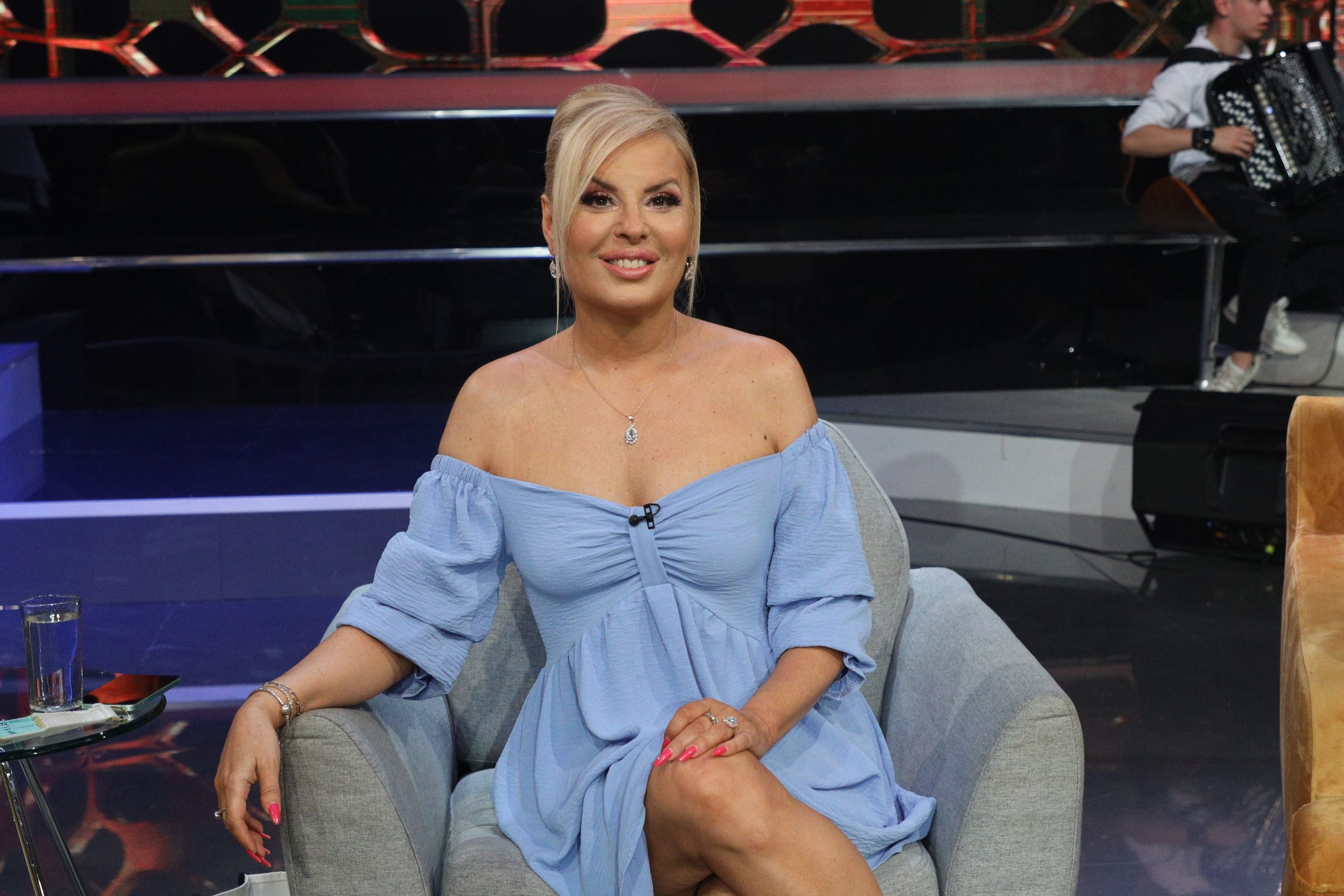 Pevač ostvario dečački san u emisiji kod Lee Kiš: "Kada sam bio mali, to sam uvek govorio" VIDEO 5 LEA KIS LK SNIMANJE 11062025 FOTO MUNJA 8