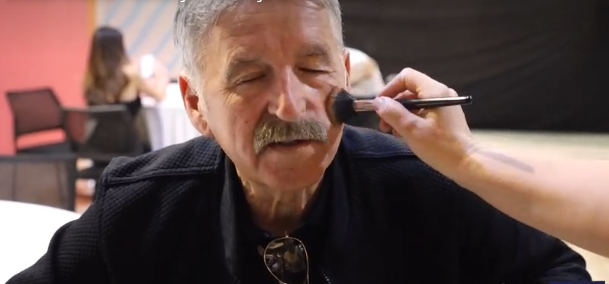 Neočekivana dešavanja u bekstejdžu: Nećete verovati šta su ovog puta uradile Marija Šerifović i Viki Miljković VIDEO 6 Screenshot 2025 06 06 143634