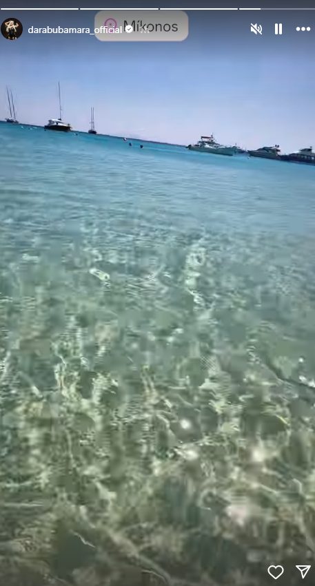Dara Bubamara uživa na Mikonosu: Luksuz, sunce i bujno poprsje u prvom planu FOTO 9 Screenshot 2025 06 24 155649