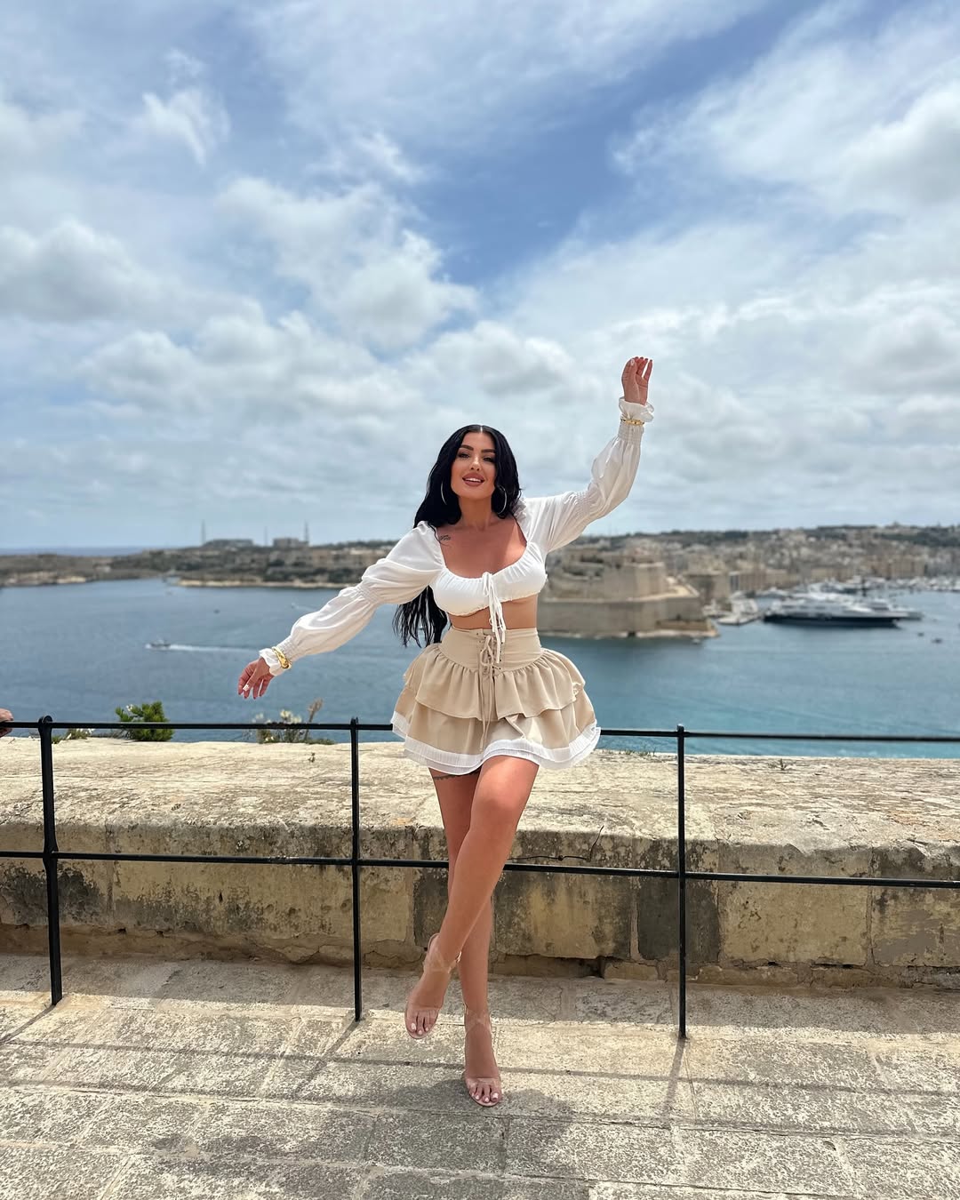 Ova lepotica je ćerka poznatog estradnog para: Nekada imala glisere i jahte, danas radi kao vaspitačica 5 Sunce kamen i more – Malta u tri reci 🕊️