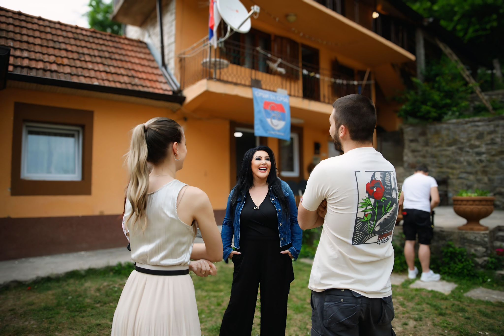 Dragana Mirković pomogla da se porodici sa devetoro dece sagradi novi dom u Crnoj Travi 5 WhatsApp Image 2025 06 06 at 19.18.55