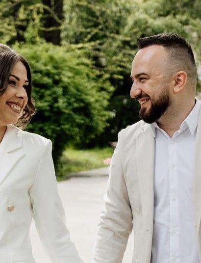 Bivša finalistkinja Zvezda Granda danas slavi rođendan: Ogromnu pažnju skrenula je čestitka koju joj je poslao muž FOTO 17 almedina nina karahodja muz 3 e1764243309156