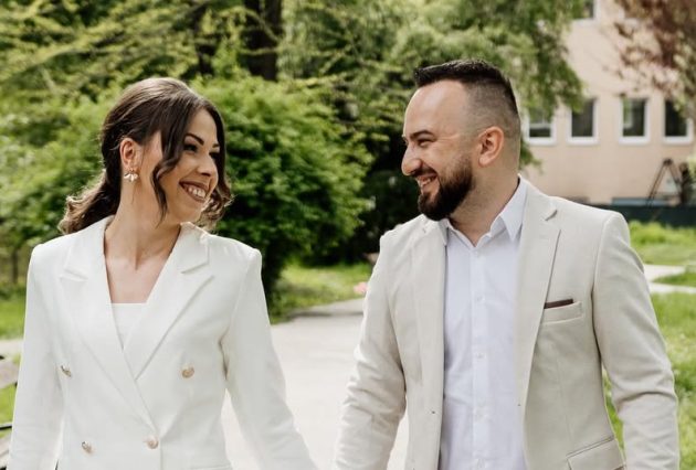 Bivša finalistkinja Zvezda Granda danas slavi rođendan: Ogromnu pažnju skrenula je čestitka koju joj je poslao muž FOTO 12 almedina nina karahodja muz 3 e1764243309156