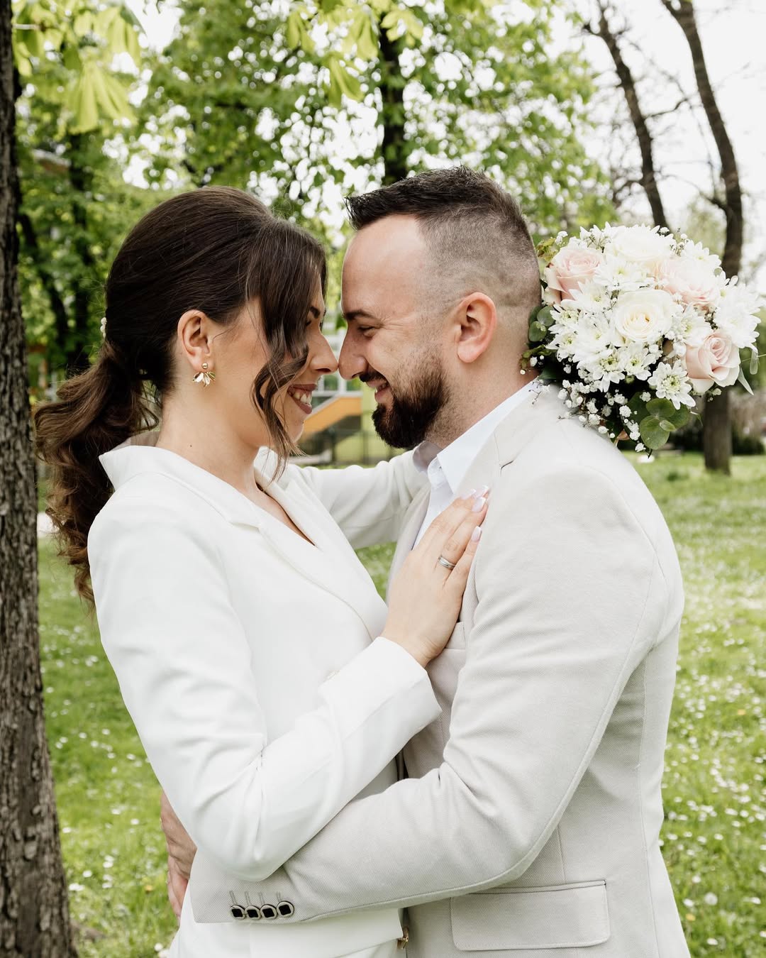 Ovaj muzičar je suprug Nine Karahođe (FOTO) 7 almedina nina karahodja muz 4