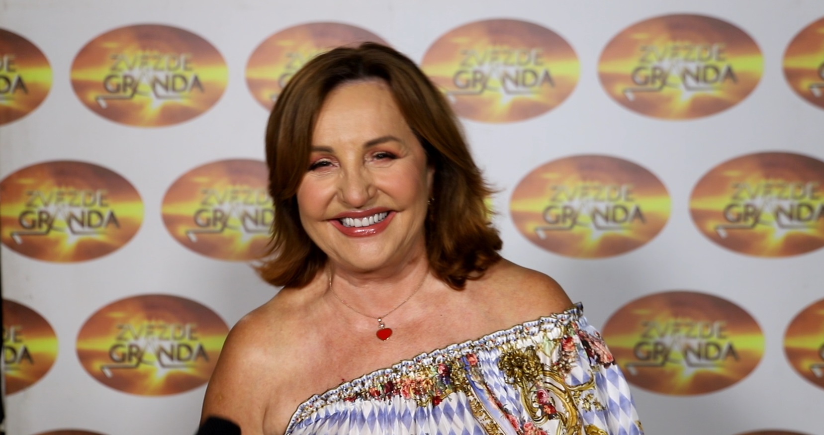 INTERVJU Ana Bekuta pred finale "Zvezda Granda" otkrila svoje favorite: "Saša nije tu..." VIDEO 7 ana bekuta 1 2