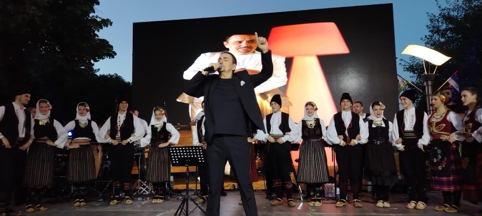 Uvek ti se vraćam grade moj: Dragan Kojić Keba priredio muzički spektakl u rodnoj Loznici 7 dc2d251d 459f 4877 8f67 f16f108f570e