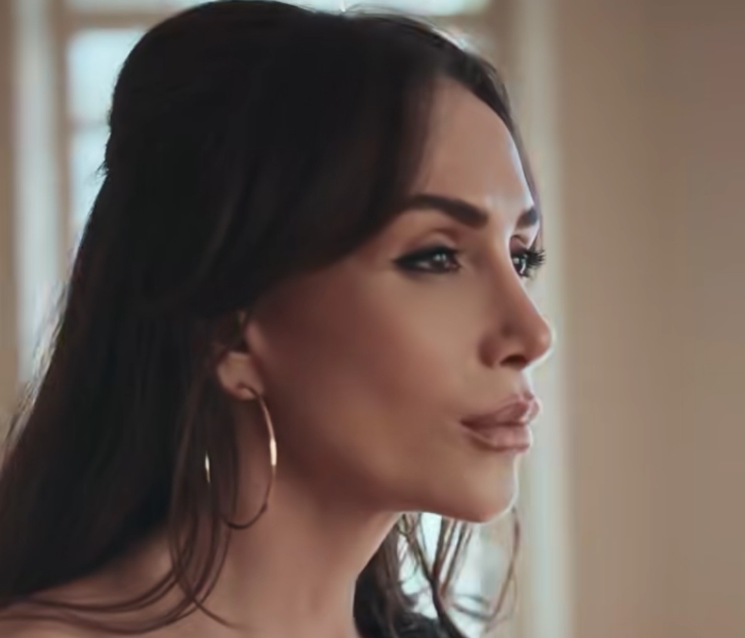 "Presrećna sam i prezadovoljna" Emina iskreno o partneru, a ovako vaspitava sinove: "Pogled je gori od šamara" 6 emina jahovic 2