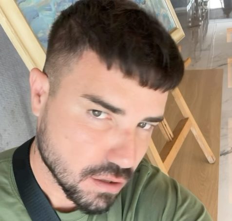 Šok reakcija repera na obožavateljke: "Mogu otac da vam budem" 6 image 9 20