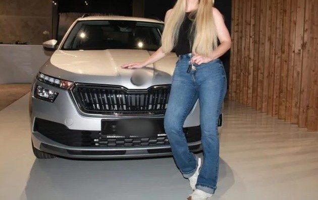 iva naslovna za auto