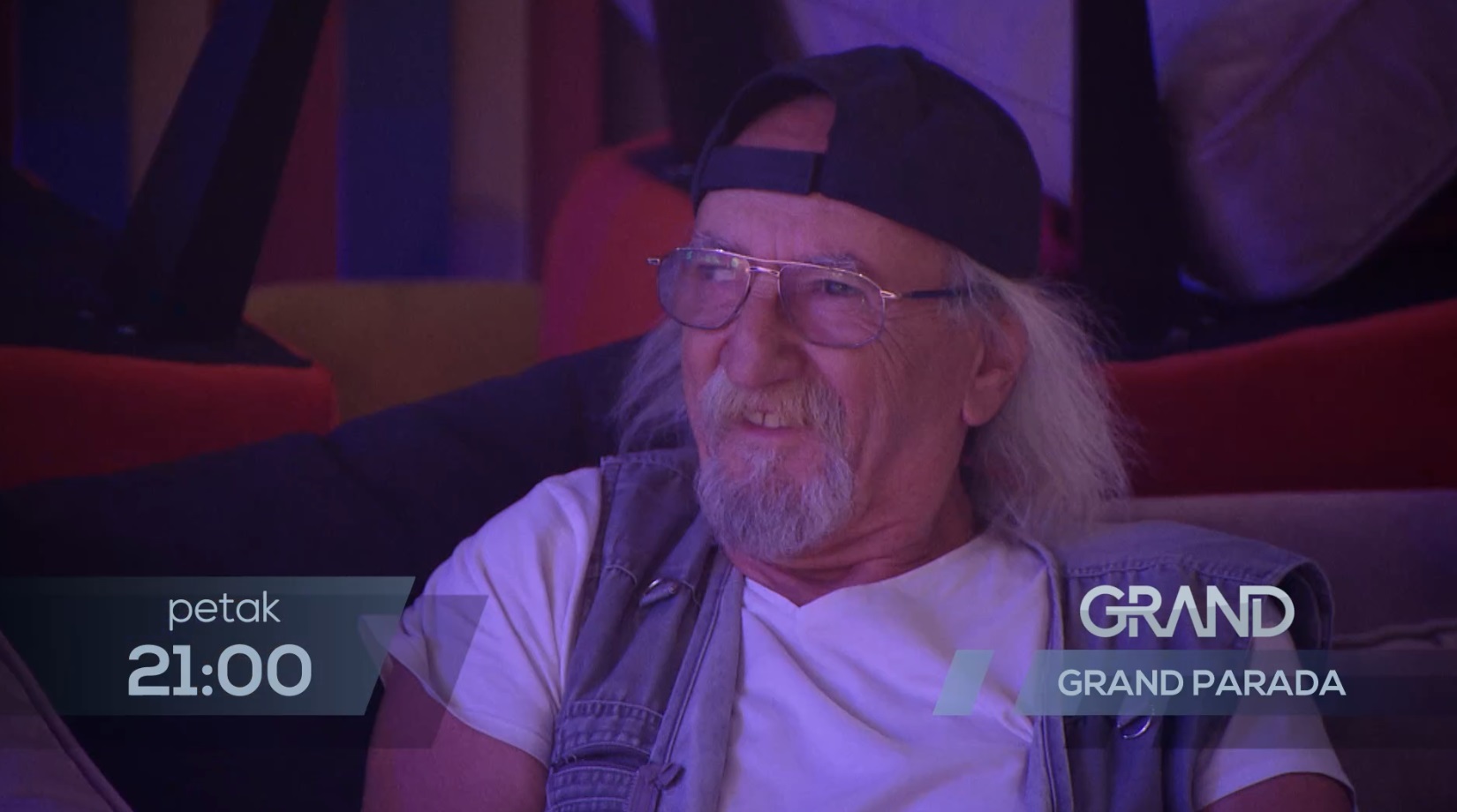 Voditelj "Grand parade" u emisiji izjavio pevačici ljubav: "Volim te od prvog dana" VIDEO 10 munja 1