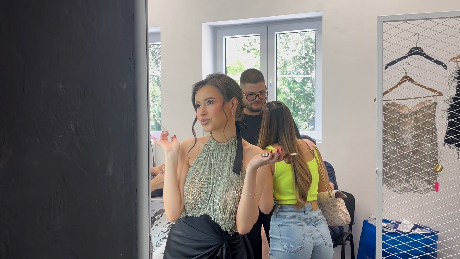 Pogledajte šta se dešavalo iza scene na snimanju polufinala Zvezda Granda: Rodila se ljubav među takmičarima VIDEO 9 polufinale sekvenca.01 24 13 05.Still005