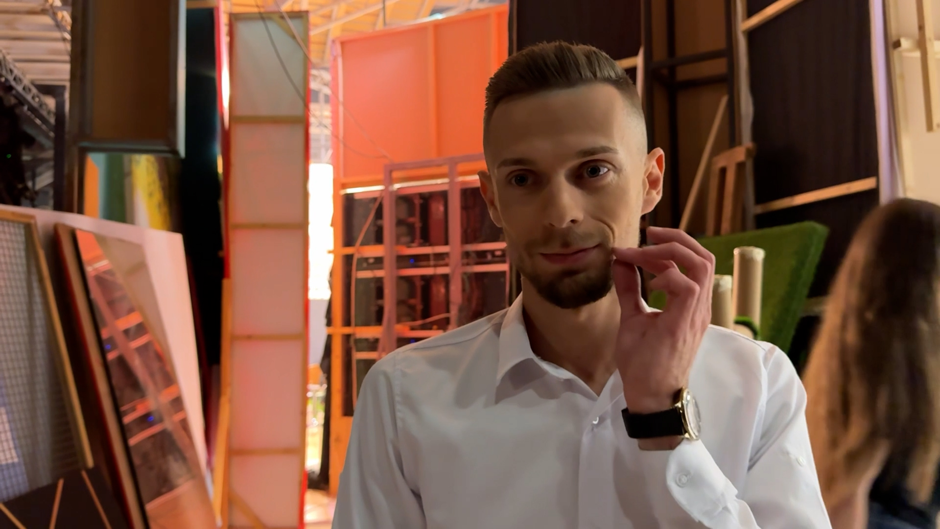Pogledajte šta se dešavalo iza scene na snimanju polufinala Zvezda Granda: Rodila se ljubav među takmičarima VIDEO 12 polufinale sekvenca.01 25 38 37.Still008