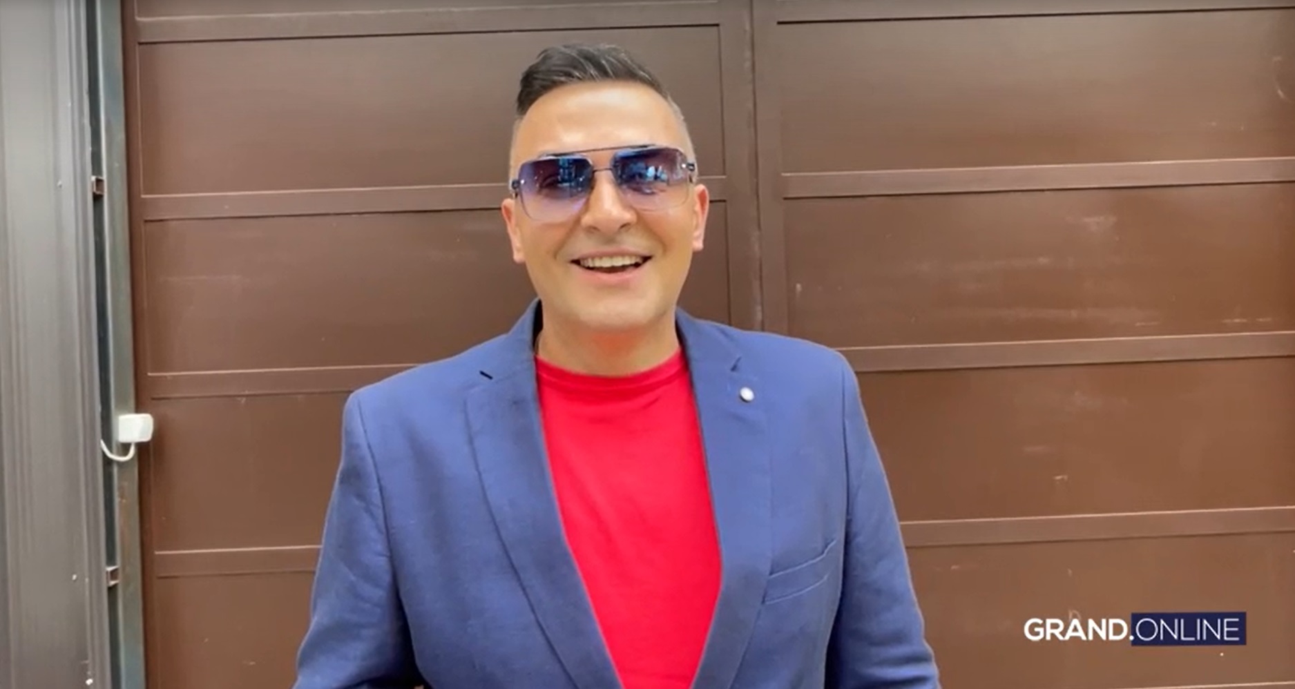 "Kako su krenuli sa platama u medijima, svi ćemo se prebaciti u majstore" Grandov voditelj sam radi kupatilo VIDEO 5 tihomir tepic 1