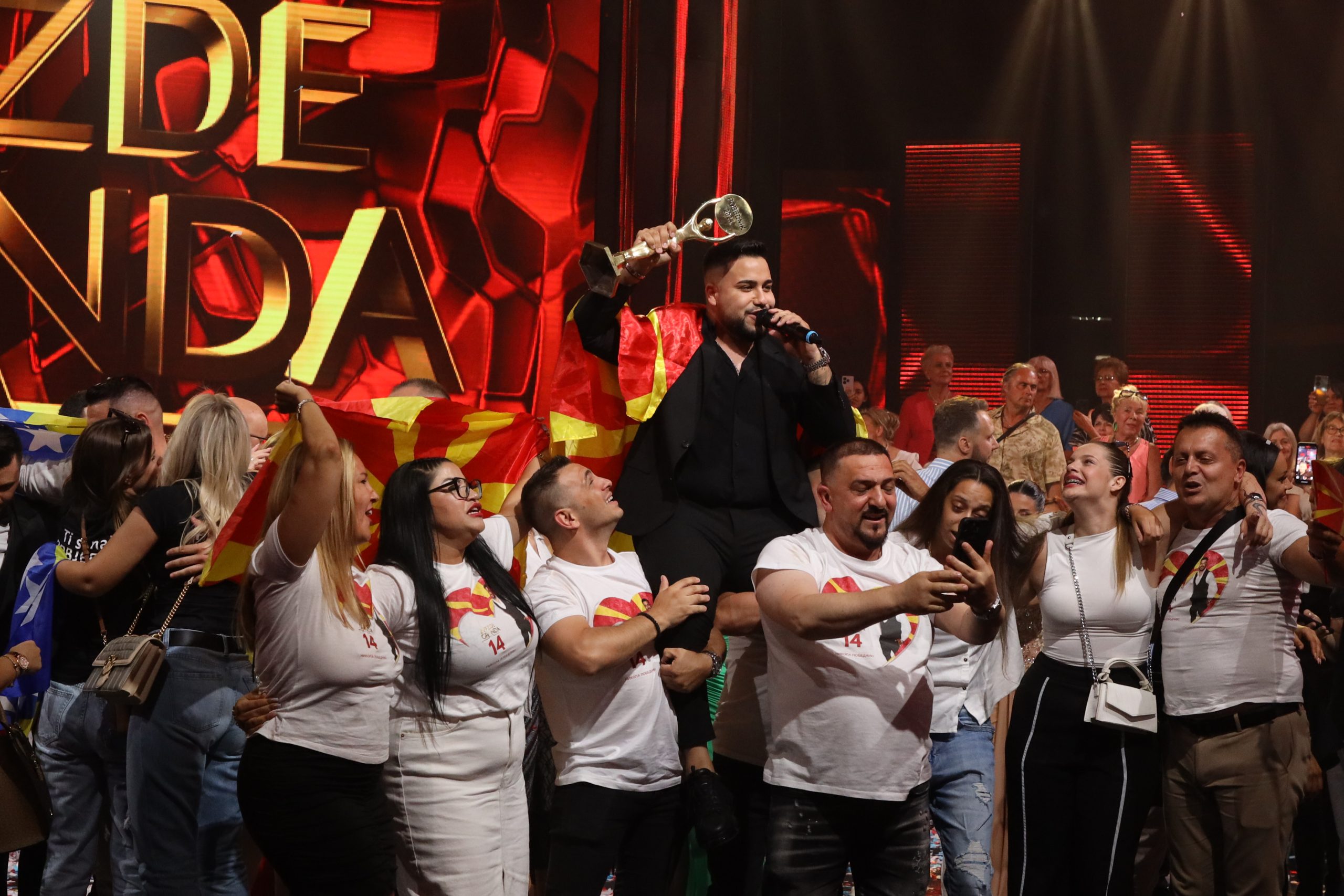 Najemotivniji momenat finala Zvezda Granda: Ceca skočila, pobednik Nikola Stanišić u suzama (VIDEO) 8 0A0A0785 2