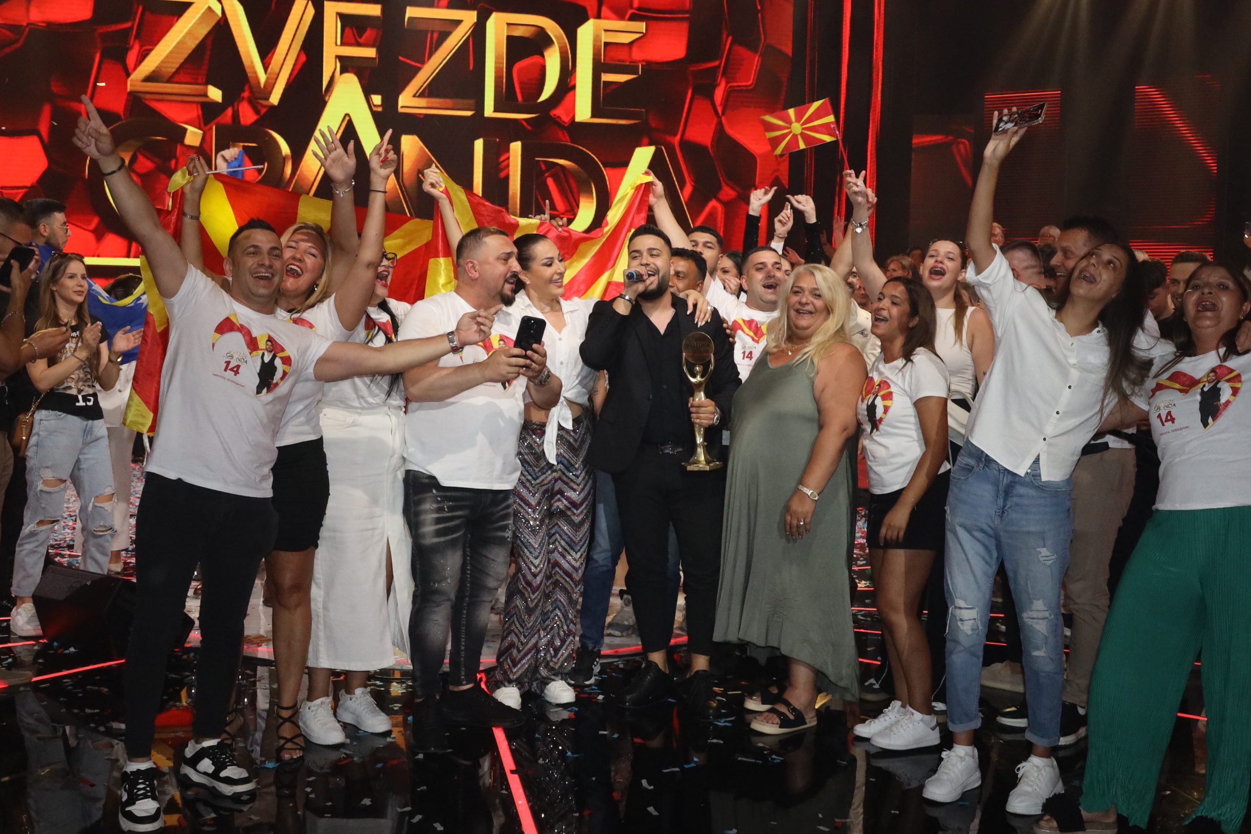 Detalj koji vam je promakao u finalu Zvezda Granda: Roditelji Nikole Stanišića u suzama, a evo kakva je bila Cecina reakcija (VIDEO) 11 0A0A0804