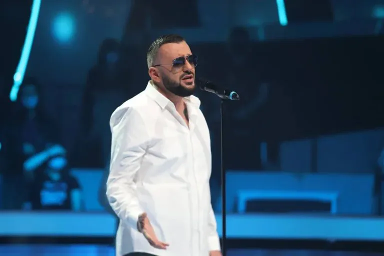 Nakon tragadije u rodnom gradu, oglasio se pevač: "Tužan je danas moj Novi Pazar" 6 Emir Bruncevic