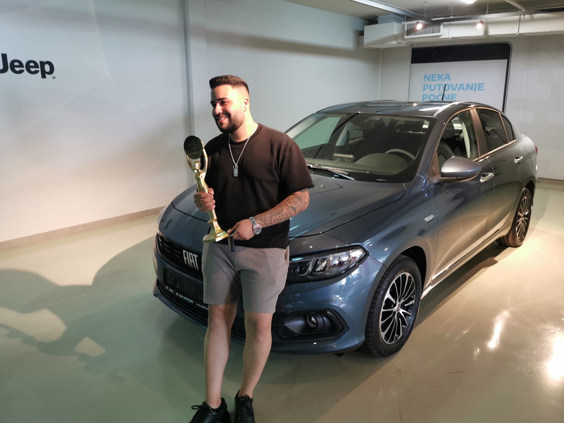 Pobedniku Zvezda Granda, Nikoli Stanišiću uručeni ključevi Fiata: "Prodaću moj stari auto" VIDEO 7 IMG 20250708 WA0013 1