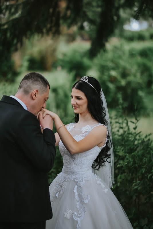 Bila je najmlađa zvezda Granda, a sada se udala: Milica Stanišić stala na ludi kamen sa 20 godina starijim izabranikom 6 IMG 20250729 135434 714