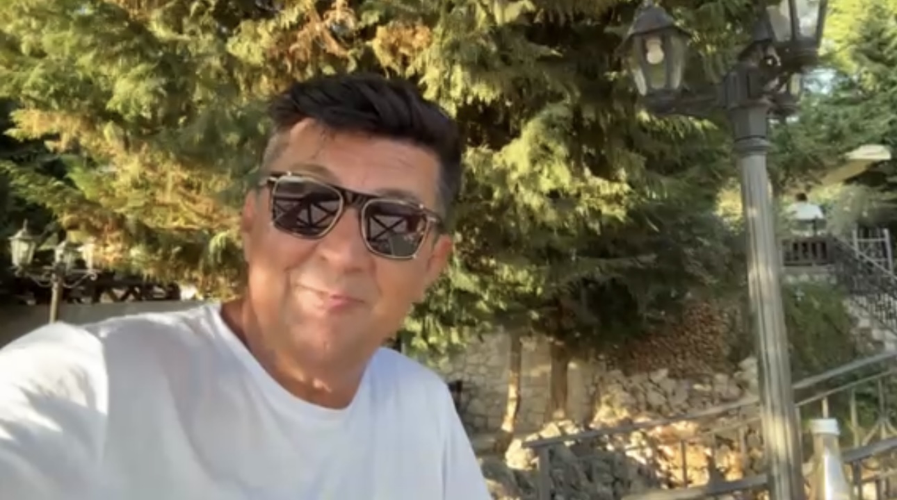 Zoran Pejić Peja uživa u Crnoj Gori: Večera uz školjke, vožnja gliserom i žurka pored bazena VIDEO 5 IMG 8047