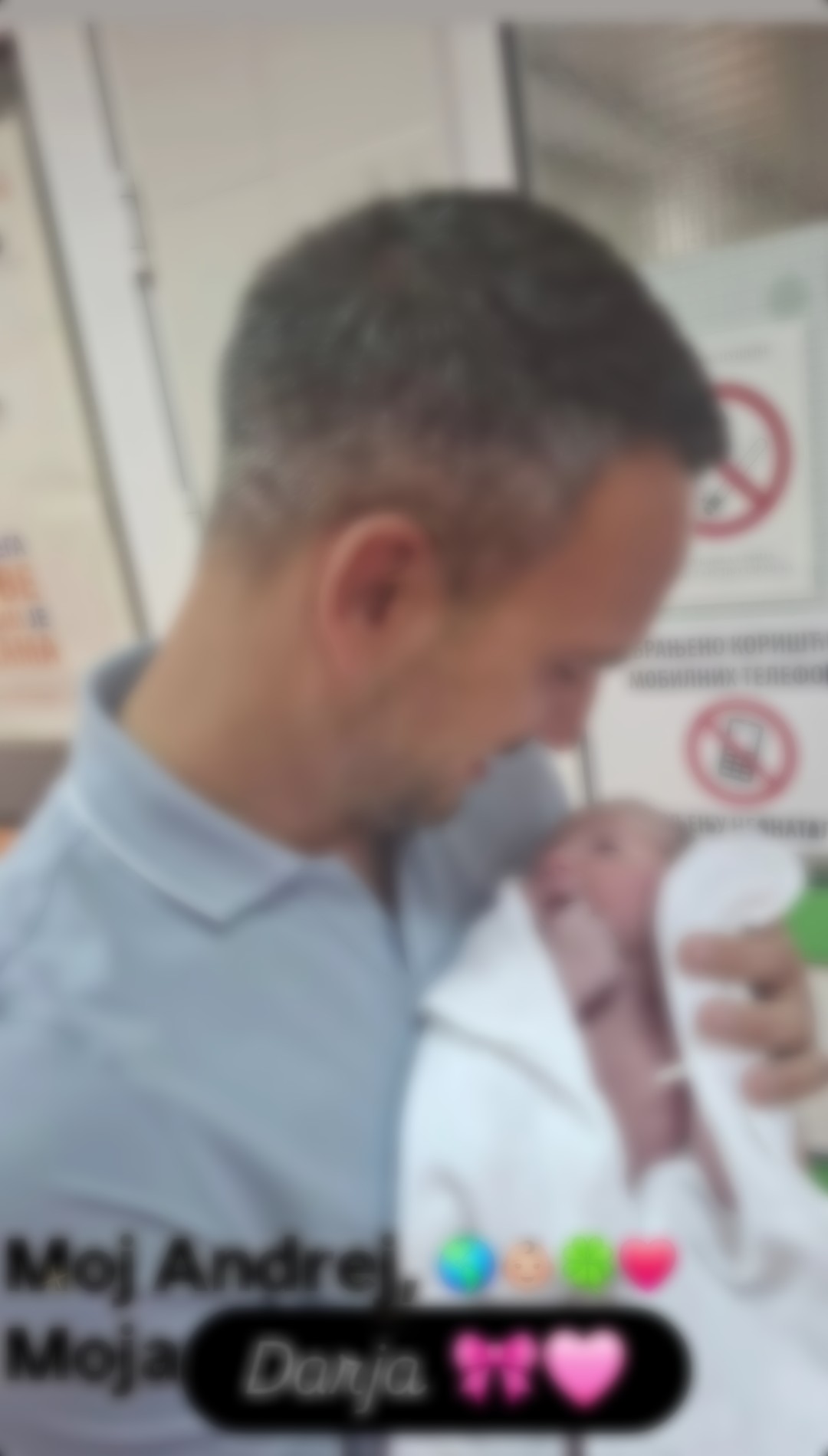 "Najsrećnija na svetu" Lidija Vukićević postala baka, sin dobio ćerkicu predivnog imena 8 Lidija Vukicevic baka 2