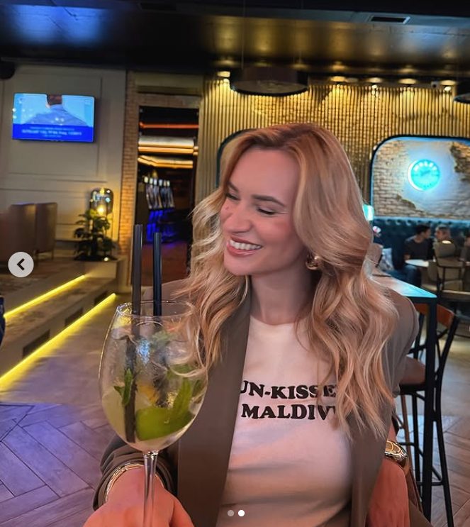 Šejla Zonić zapalila plažu - svi gledaju samo u jedan detalj 7 Screenshot 2025 07 09 130239