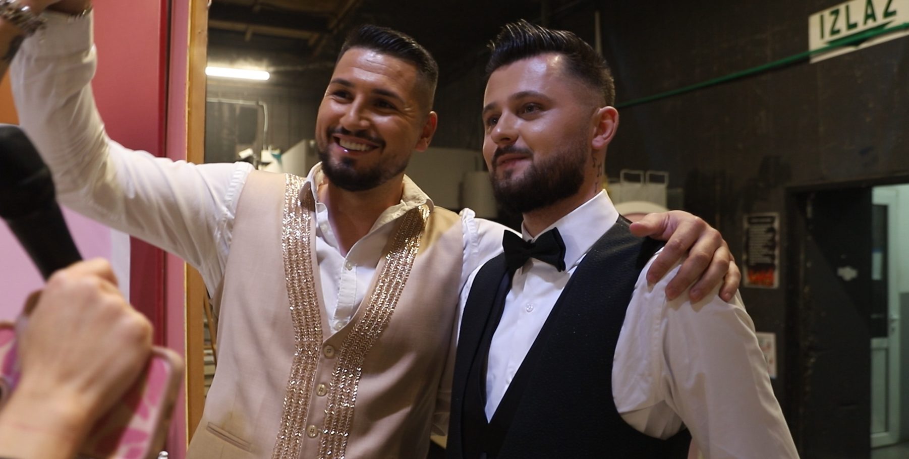Ovo niste videli na TV-u u toku finala ZG: Keba, Elvis i Ahmed razdrmali bekstejdž: "Idemo na after" VIDEO 8 Screenshot 2025 07 16 151237