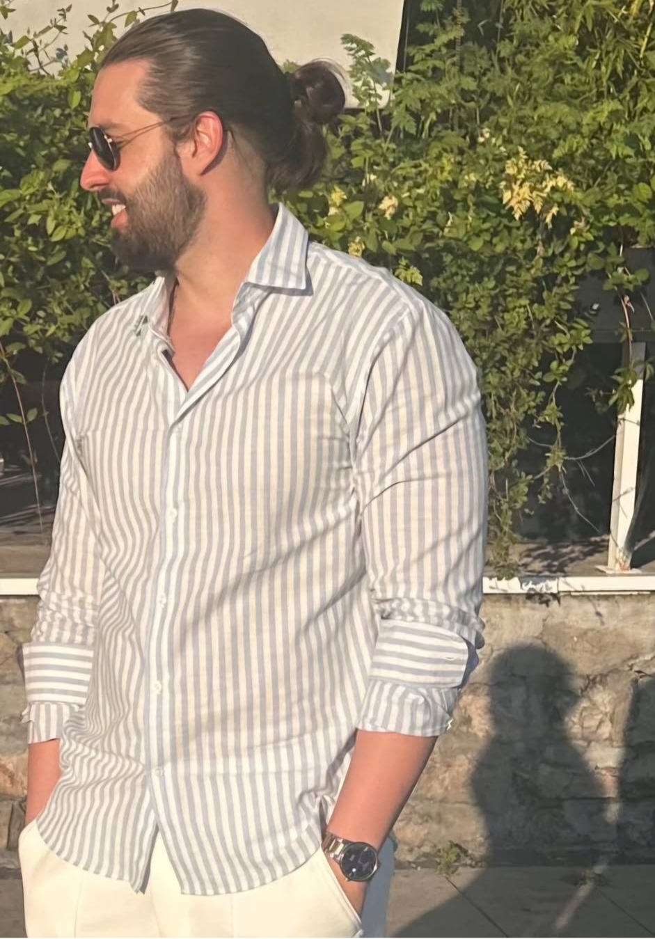 Pevač se bacio na nezdravu hranu, žene se pitaju gde su nestali isklesani trbušnjaci (FOTO) 7 Screenshot 20250721 103859 Instagram